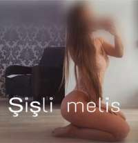 Arap Escort Bayan: 60 kg Ruhunun 154 cm'de Özgürce Dans Edişi