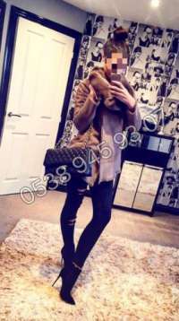 Kendine Güvenen, Dayanılmaz Zenci Escort: Derin