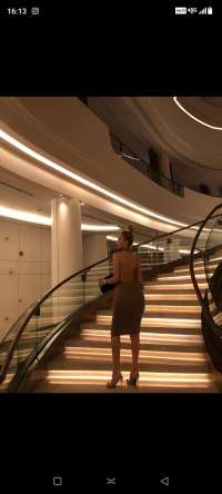 Zenci Escort: Sınırsız Hizmet Veren Muhteşem Kız
